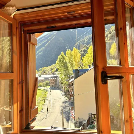 Duplex Familiar I De Muntanya A By Rural D'aneu